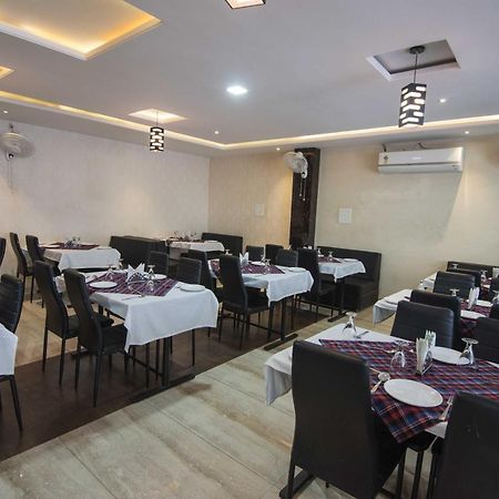 Hotel Mayur Palace Бхопал Экстерьер фото