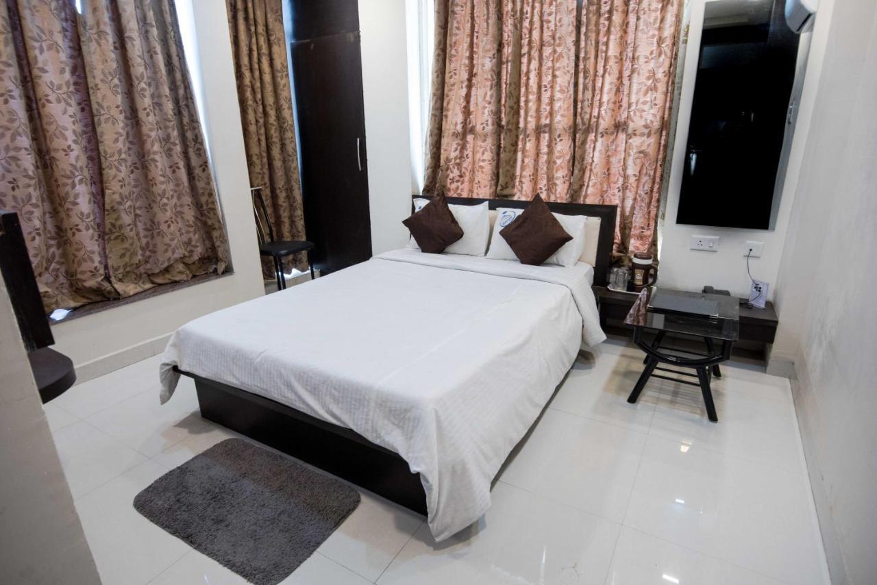 Hotel Mayur Palace Бхопал Экстерьер фото