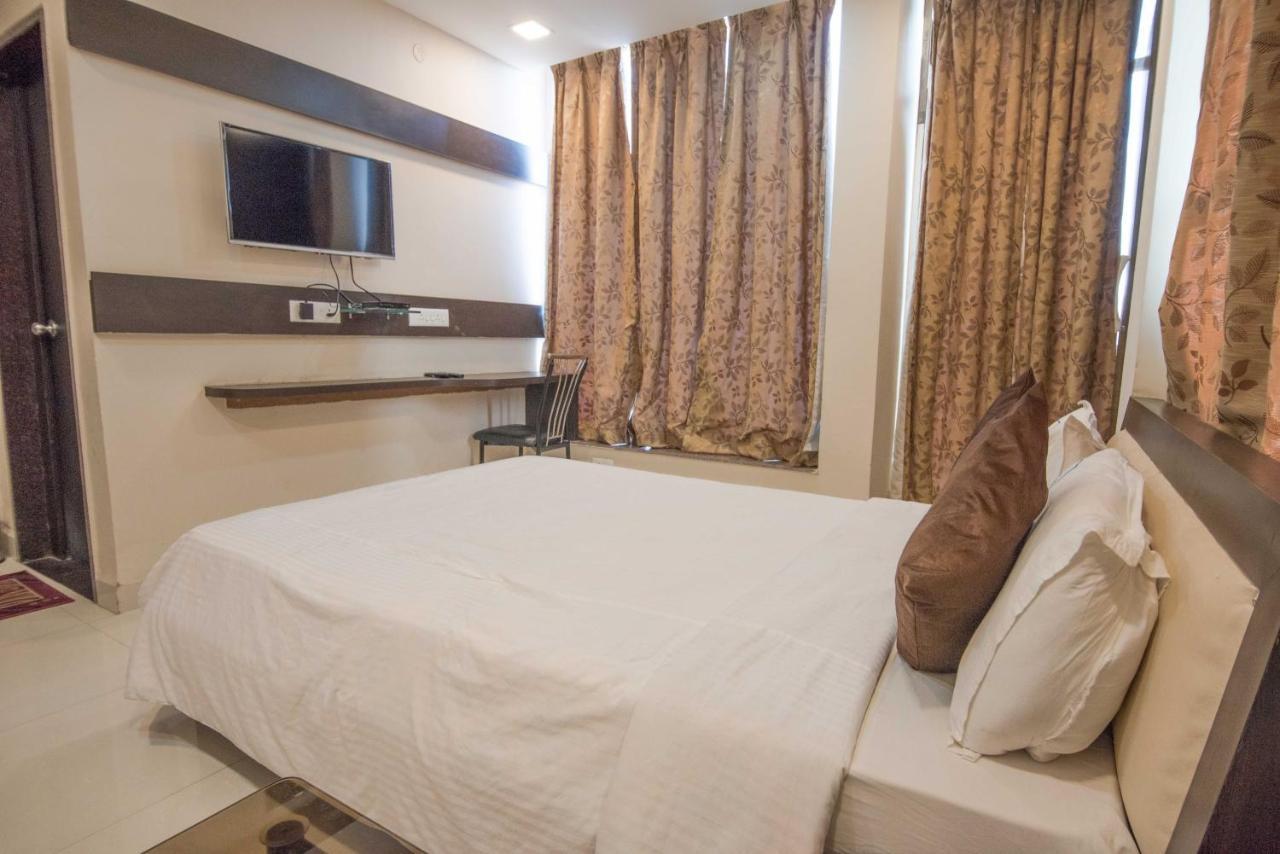 Hotel Mayur Palace Бхопал Экстерьер фото